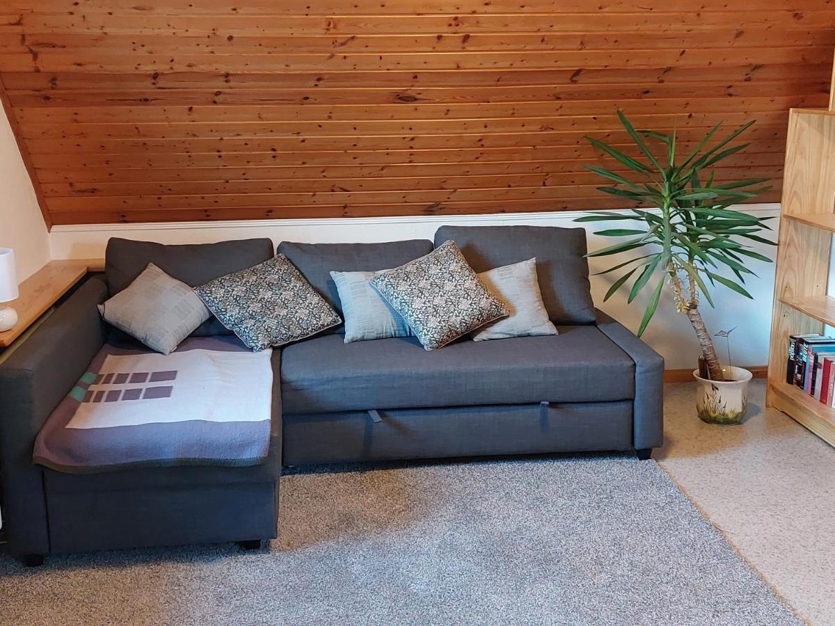 Dachgeschosswohnung Mit Burgblick In Kues ベルンカステル・クース エクステリア 写真